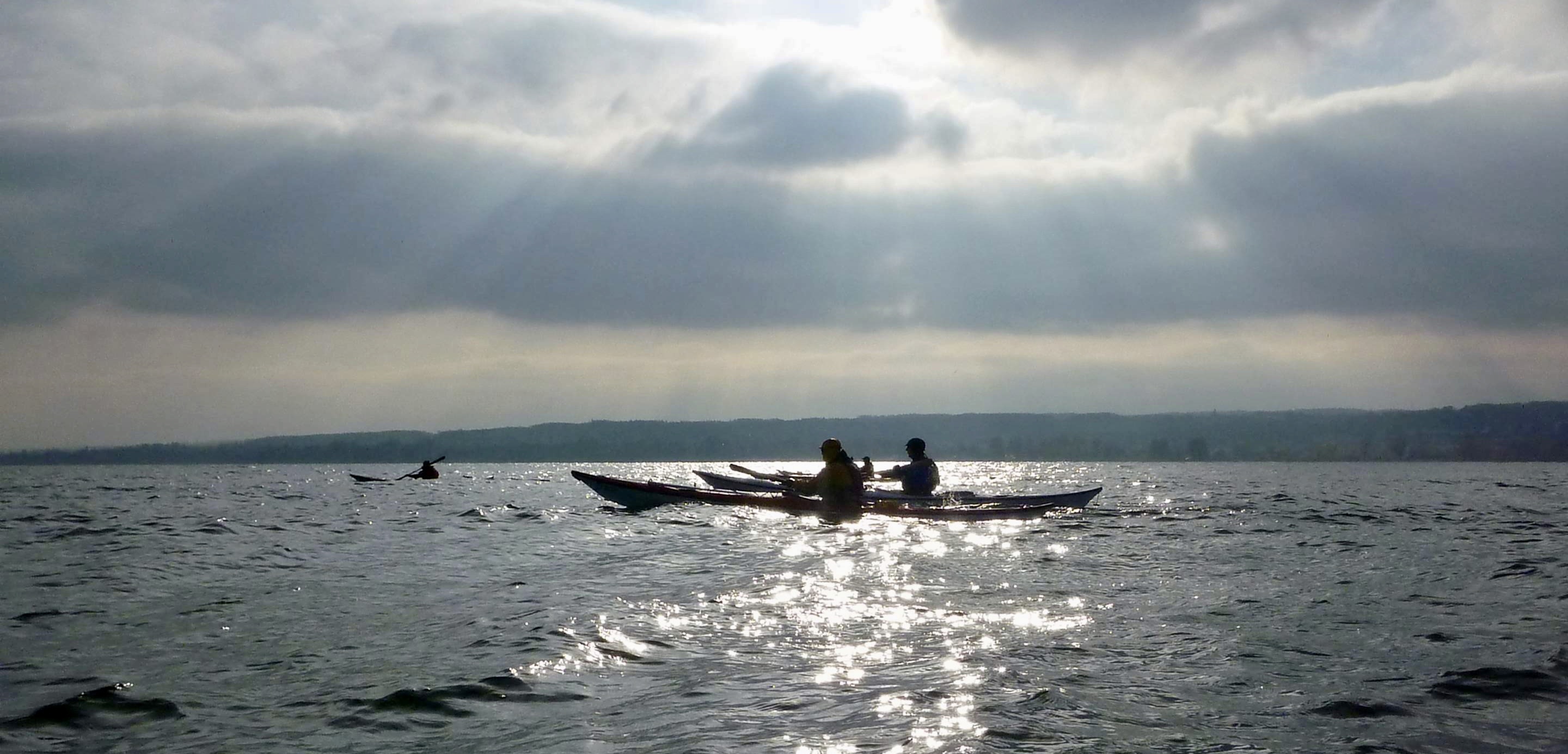 Gerade im Winter gibts mit den Wolken eine tolle Stimmung beim Paddeln auf dem Bodensee